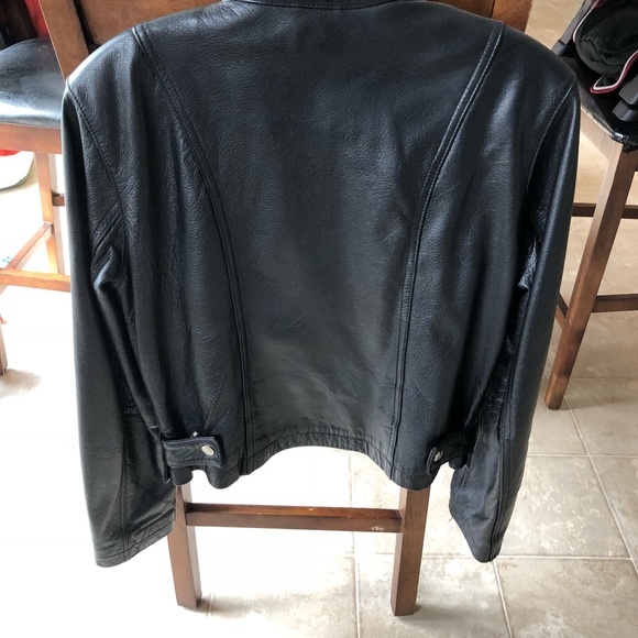 Real leather jacket - Picture 5 of 7